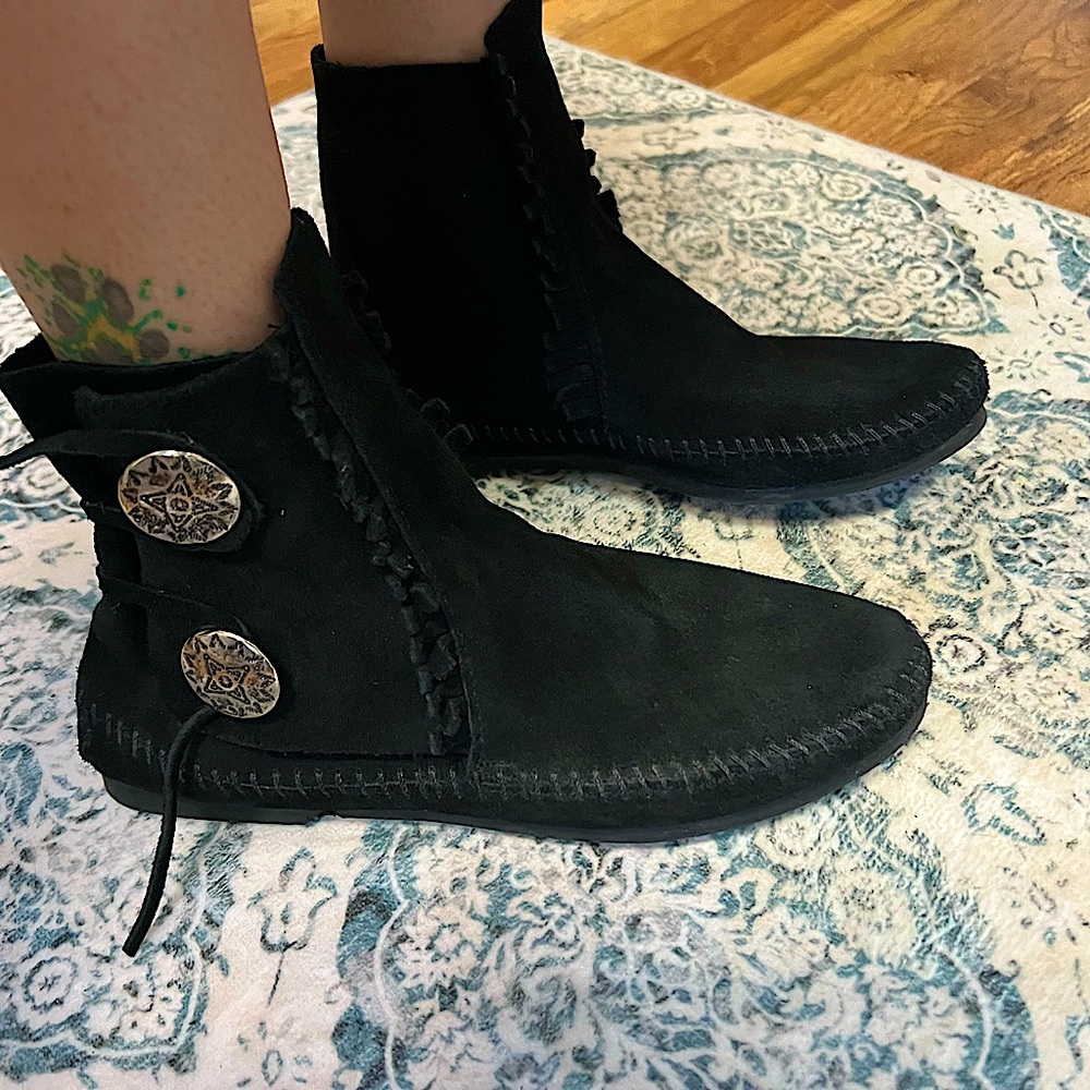 Minnetonka Moccasin Booties
